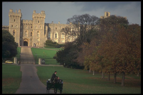 382043 Windsor Castle, England A4 Photo Print
