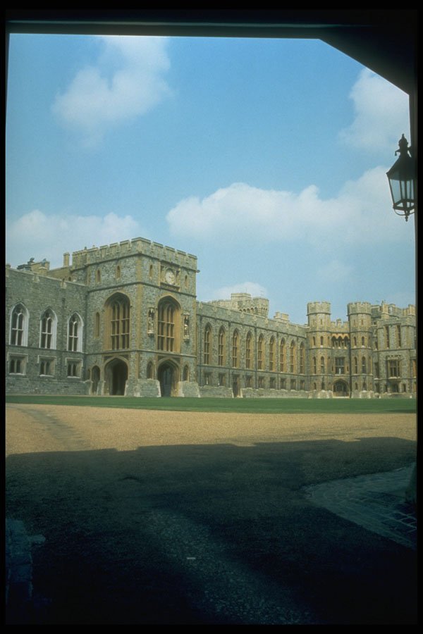 382048 Windsor Castle, England A4 Photo Print