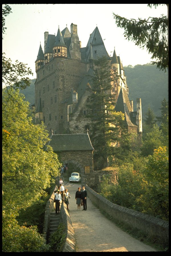382080 Eltz, Germany A4 Photo Print
