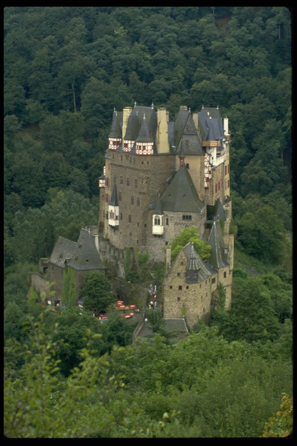 382082 Eltz, Germany A4 Photo Print