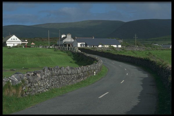 385053 Picturesque Roadside View A4 Photo Print