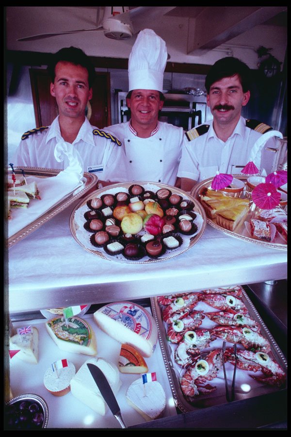 386031 The Food Staff Displaying Their Creations A4 Photo Print