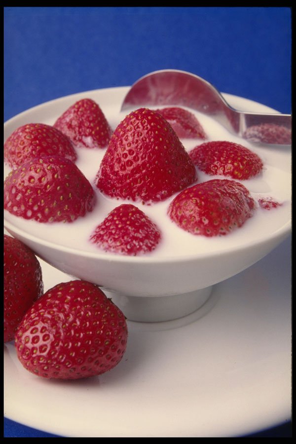 386093 Strawberries And Cream A4 Photo Print
