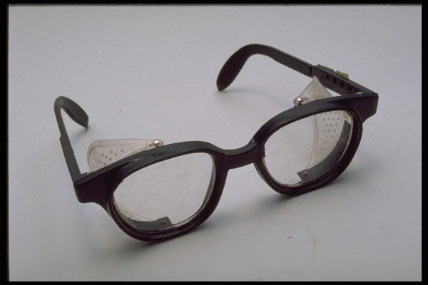 389000 Safety Glasses A4 Photo Print