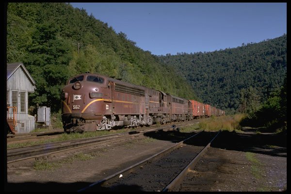 391072 USA, Lehigh Valley EMD F7A Leading Alco With Train 1972 A4 Photo Print