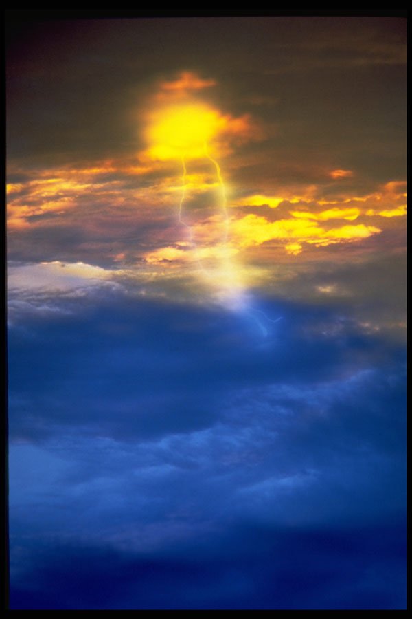 403097 Lightning A4 Photo Print