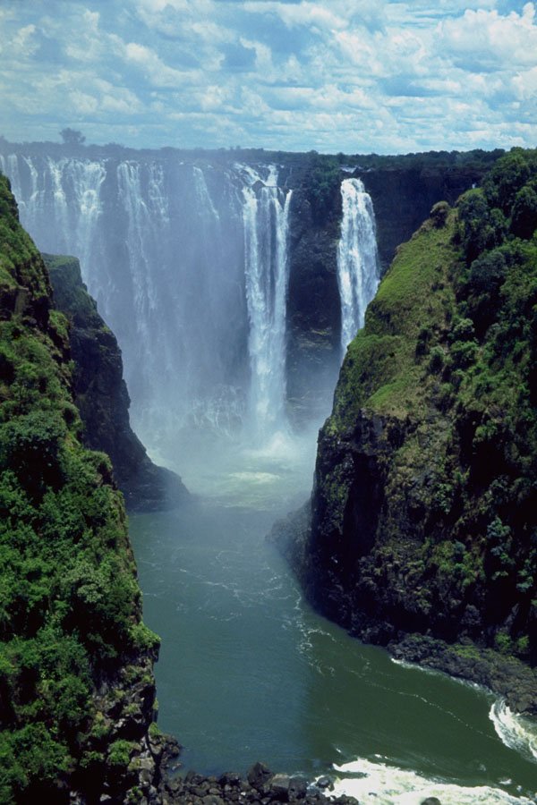 405061 Victoria Falls, Zimbabwe A4 Photo Print