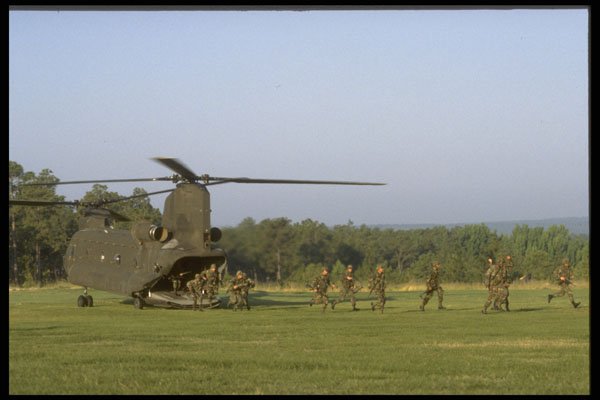 414024 Heavy lift Helicopter A4 Photo Print