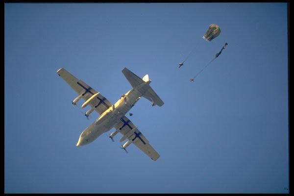 414060 Mass Tactical Parachute Jump, Airborne Division A4 Photo Print