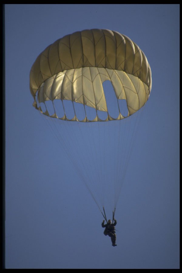 414062 Mass Tactical Parachute Jump, Airborne Division A4 Photo Print