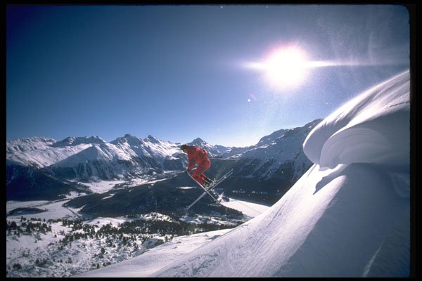 418039 Cornice Jumping A4 Photo Print