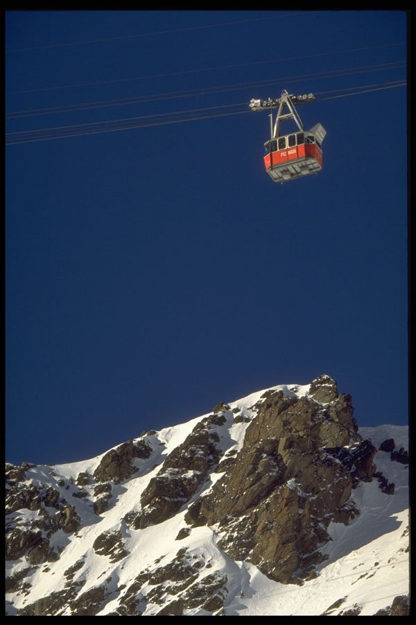 418074 High Above The Crowd A4 Photo Print