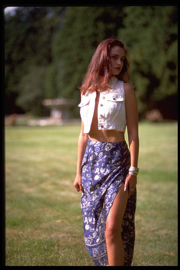420021 Erin In A Sarong And An Open Jacket A4 Photo Print