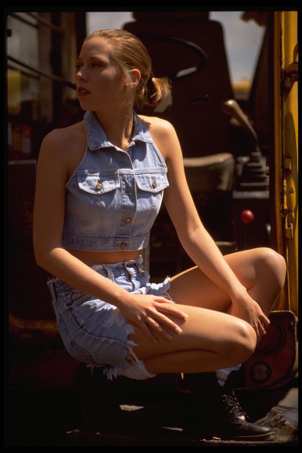 420074 Kim In Jean Shorts And A Cropped Jean Top A4 Photo Print