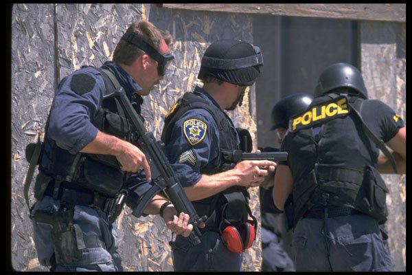 428044 Assaulting Through Blown Door A4 Photo Print
