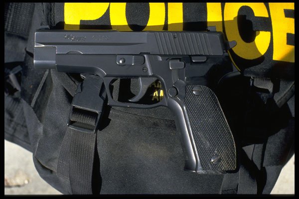 428068 SigSauer 9mm Pistol A4 Photo Print