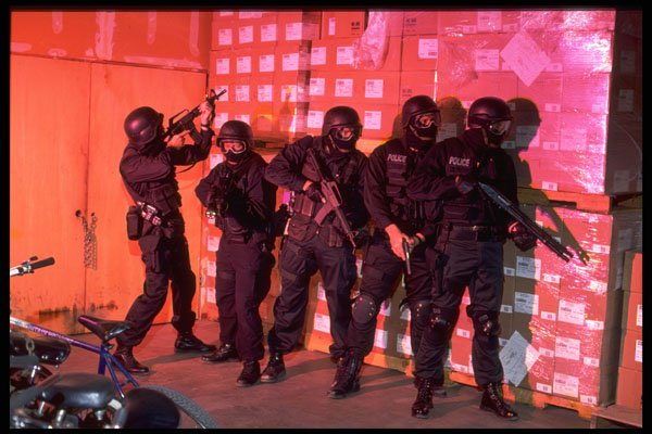 428099 Entry Team In Position For Assault A4 Photo Print