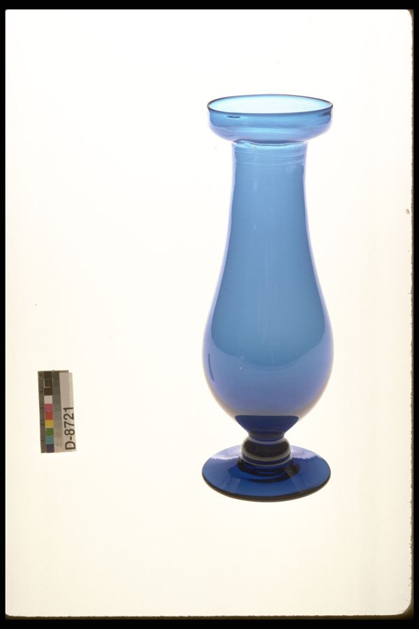 431039 Vase A4 Photo Print