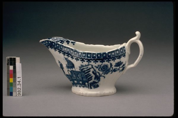 433000 Sauce boat A4 Photo Print