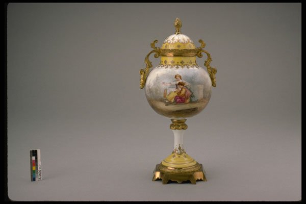 433040 Ornamental Urn A4 Photo Print