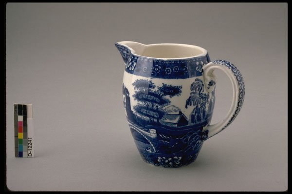 433042 Cream Pitcher A4 Photo Print
