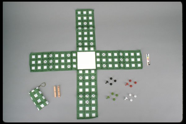 434041 Pachisi Set A4 Photo Print
