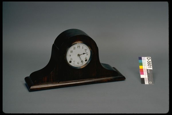 435058 Mantel Clock A4 Photo Print
