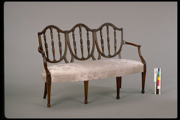 435065 Settee A4 Photo Print