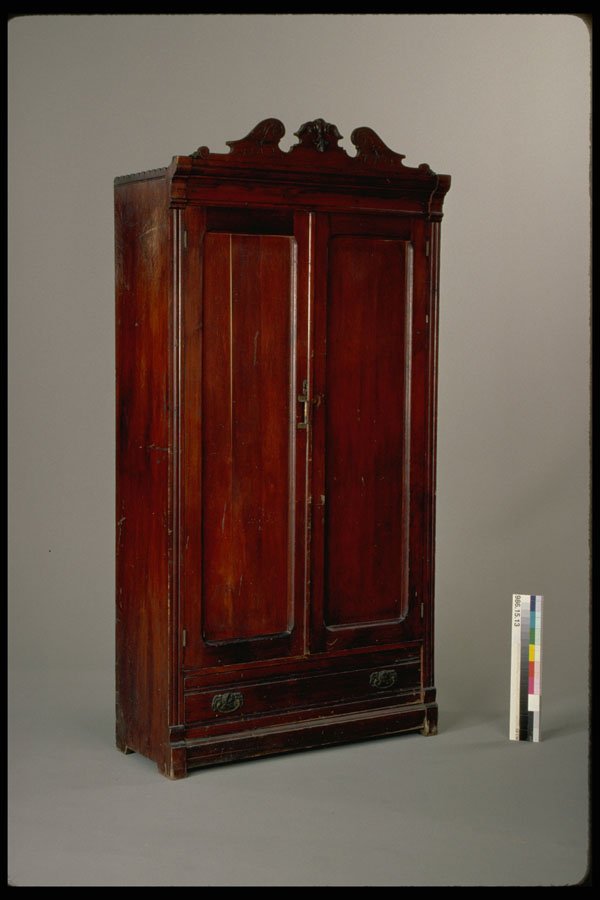 435081 Wardrobe A4 Photo Print