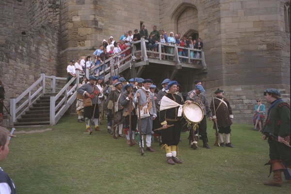 436003 Soldiers Preparing For Battle A4 Photo Print