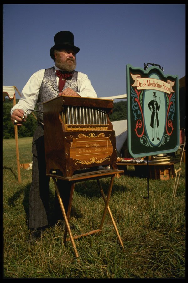 436008 Medicine Man And Organ grinder, Civil War A4 Photo Print