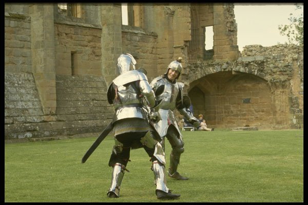 436073 Sword Fighting In Full Armor At Kenilworth Castle A4 Photo Print