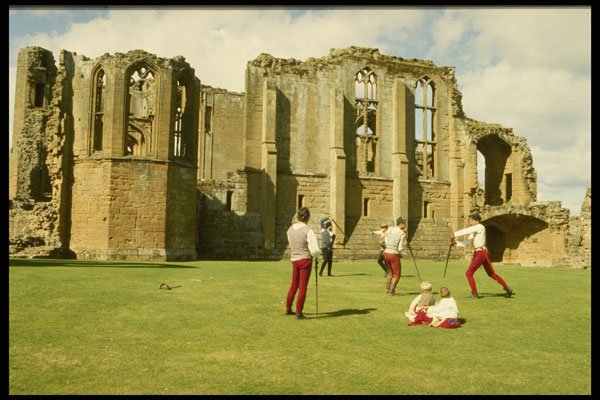 436080 Sword Fighting At Kenilworth Castle A4 Photo Print