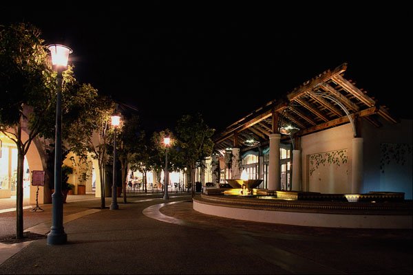 438045 Night View Of The Del Mar Plaza A4 Photo Print