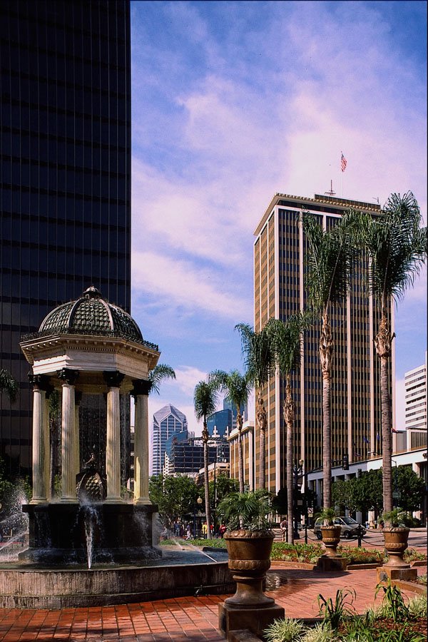438046 Fountain And High rises, Broadway A4 Photo Print