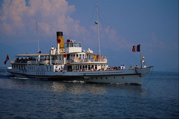 439028 The Steam Paddleboat Rhone On Lake Geneva A4 Photo Print