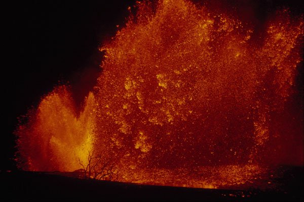 442037 Mauna Ulu Lava Fountains A4 Photo Print
