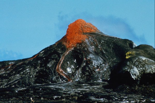 442043 Mauna Ulu Vent A4 Photo Print