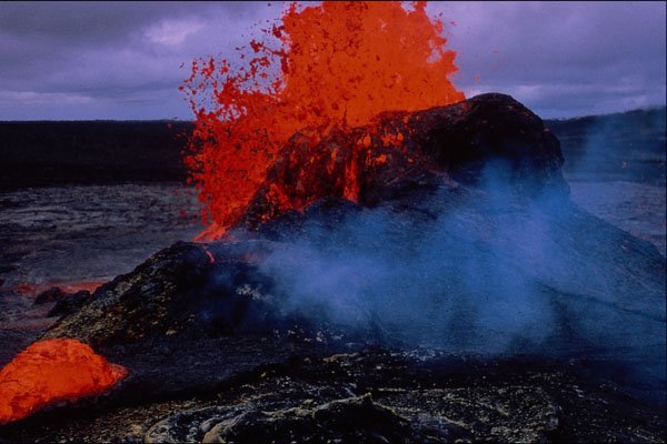 442044 Mauna Ulu Vent And Bubble A4 Photo Print