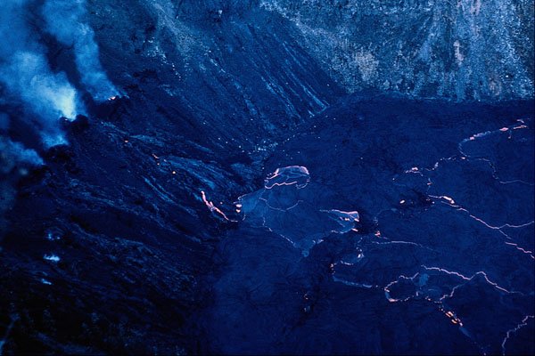 442083 Floor Of Makaopuhi Crater A4 Photo Print