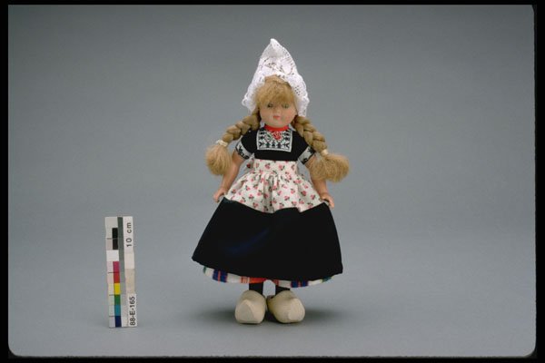 443092 Dutch Doll A4 Photo Print