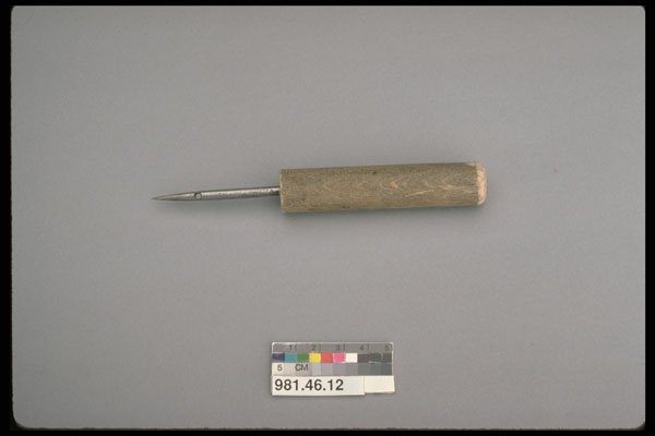 444038 Shoemaker's Awl A4 Photo Print