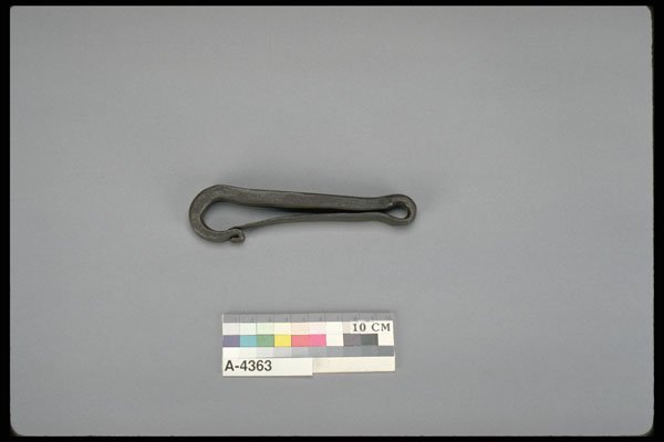 444069 Yoke Clip A4 Photo Print