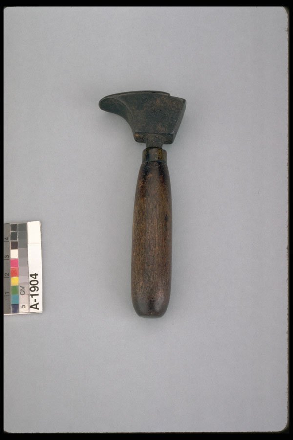 444089 Shoemaker's Heel Burnisher A4 Photo Print
