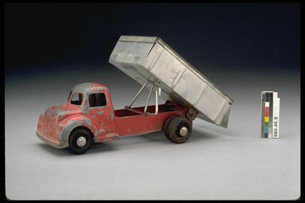 445023 Dump Truck A4 Photo Print