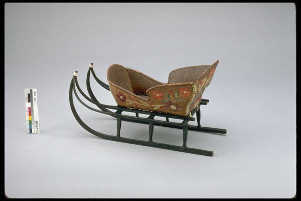 445097 Birchbark Sleigh Model A4 Photo Print