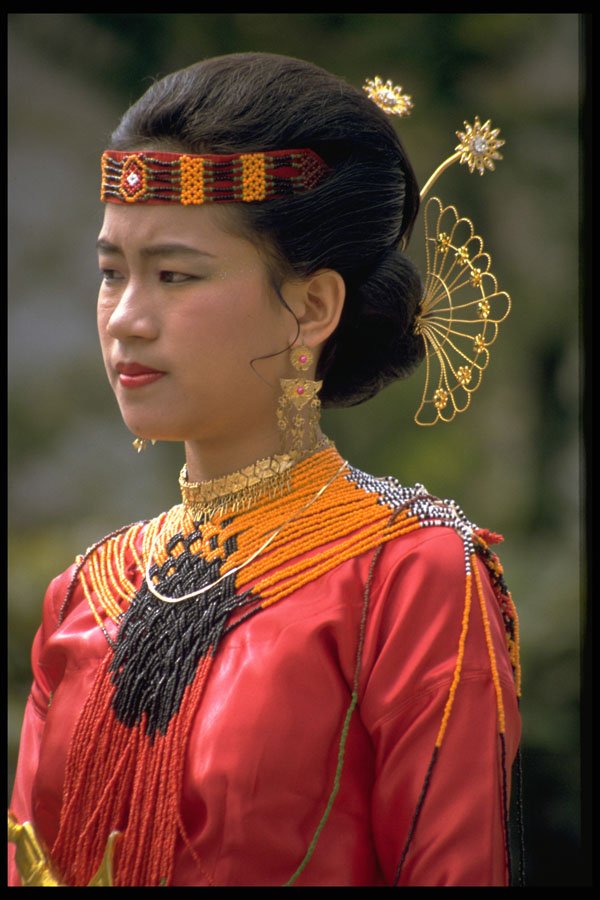 446032 Woman, Independence Day Parade, Rantepao A4 Photo Print