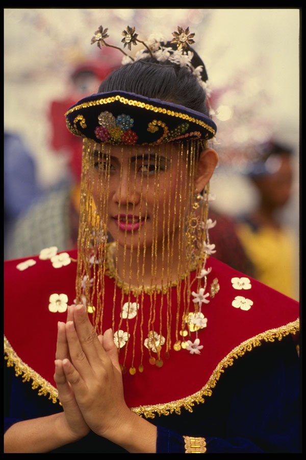446037 Indonesian Girl A4 Photo Print