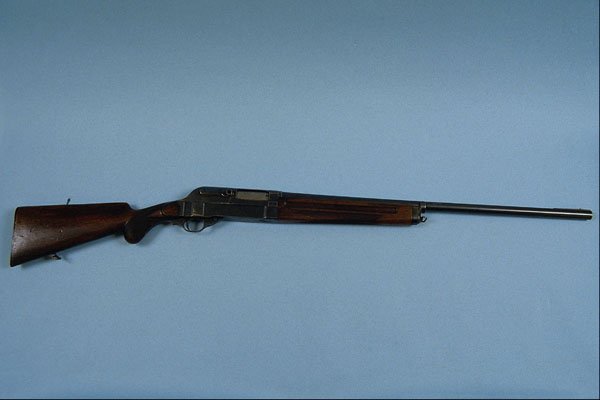 456076 Semi automatic Shotgun, 12 Gauge, Plain, German A4 Photo Print