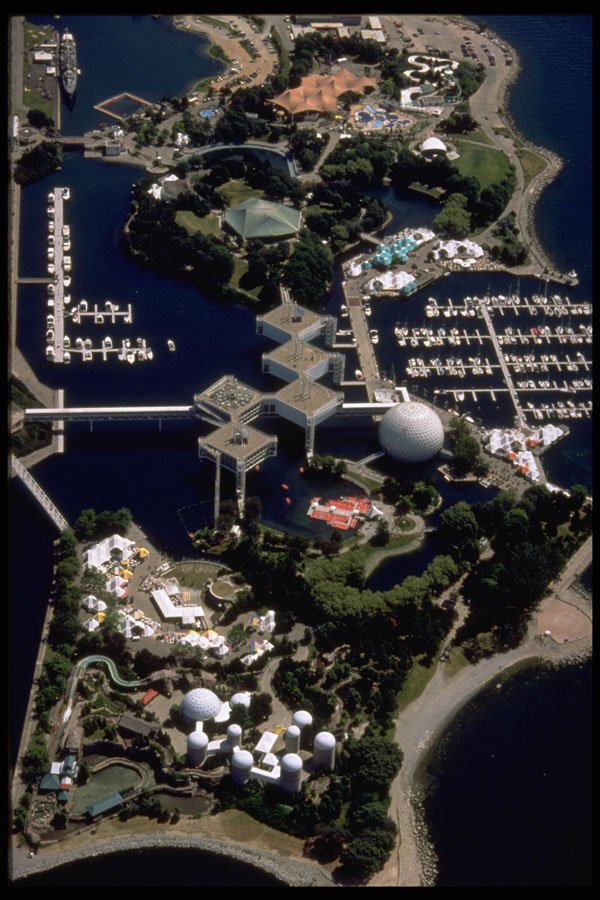 462075 Ontario Place A4 Photo Print